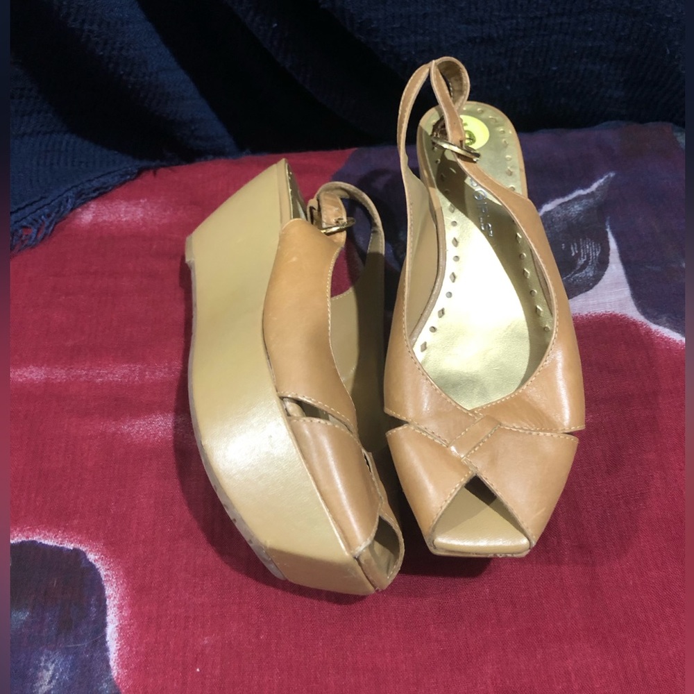 BCBGirls, Tan w/ Gold buckle, sz 5B, about 2” platforms